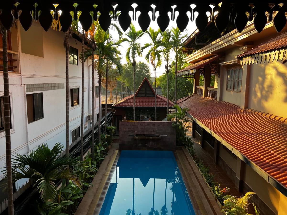 Shining Angkor Apartment Hotel Сиемрип Экстерьер фото